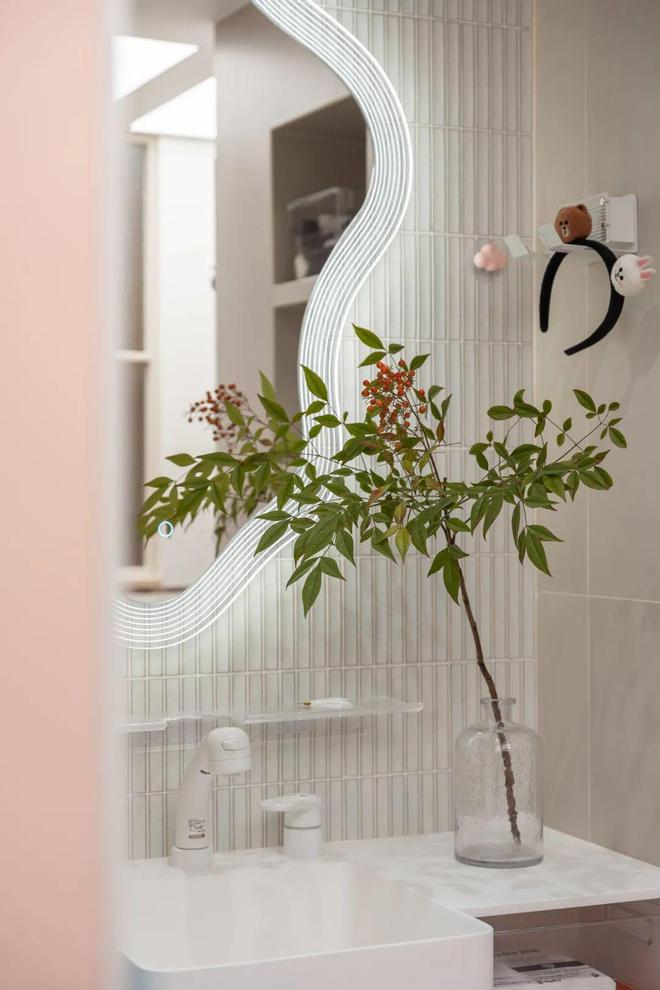 老破小收获温暖明亮学区房幸福十足!不朽情缘平台推荐他带妻女搬回56㎡(图5) 老破小收获温暖明亮学区房幸福十足!不朽情缘平台推荐他带妻女搬回56㎡(图5)